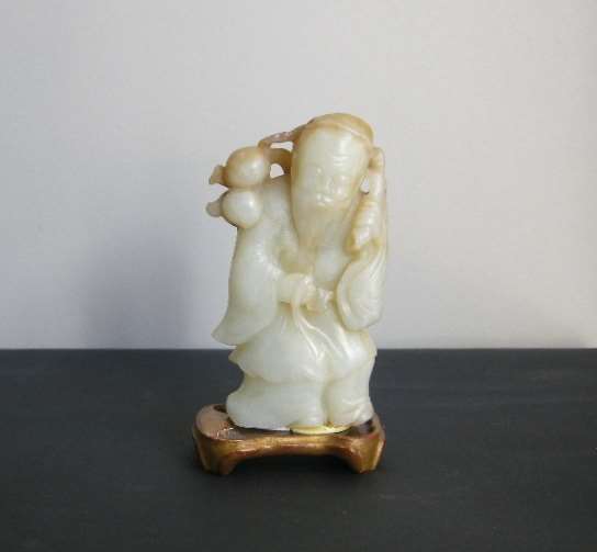 Small figure nephrite jade of Shou lao Immortal